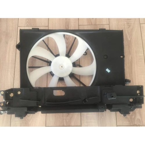 Auris hűtőventilátor 2010-2013 16711-0N041